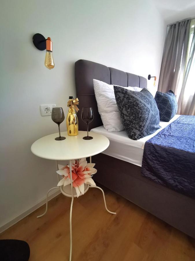 City Center Apartment Bravos Makarska Buitenkant foto