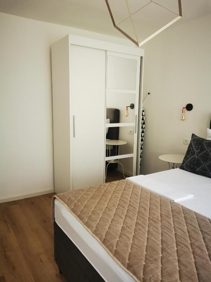 City Center Apartment Bravos Makarska Buitenkant foto