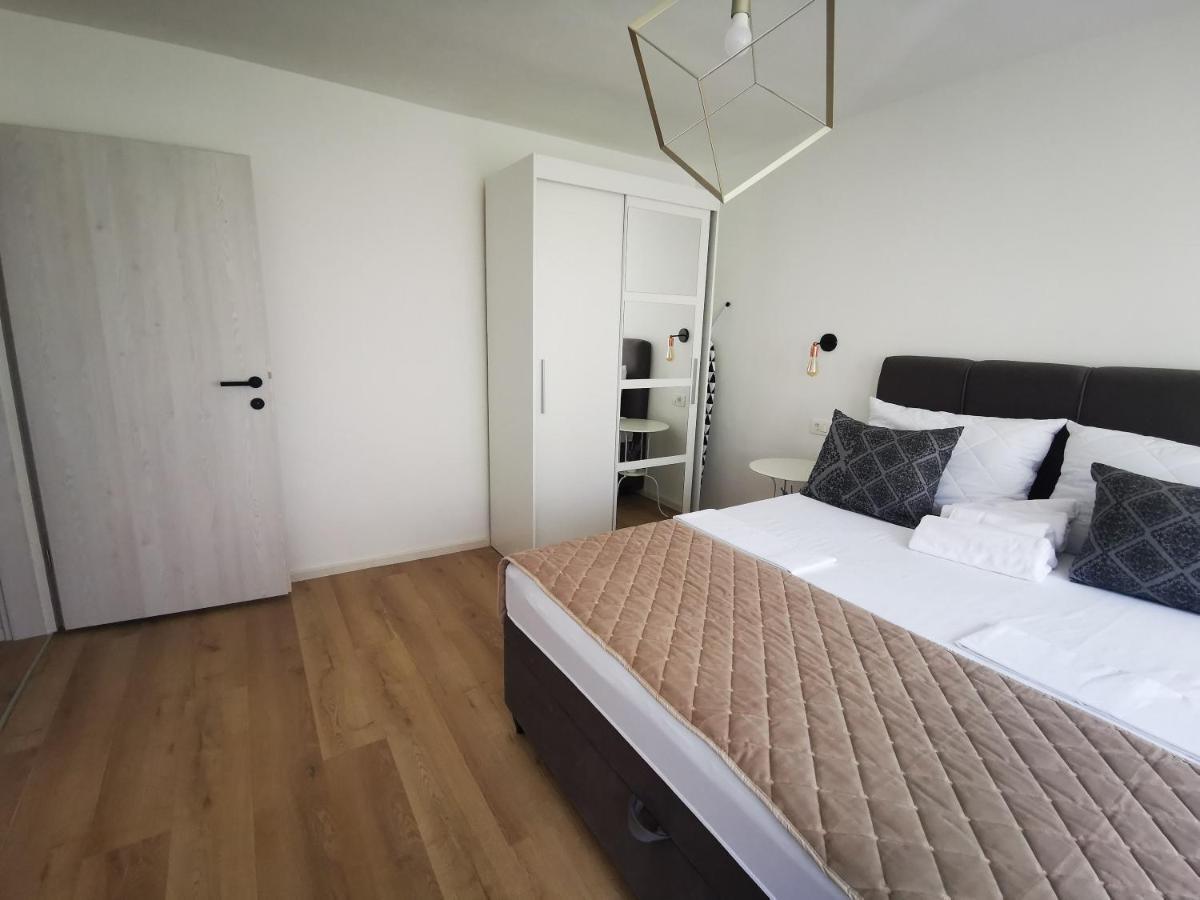 City Center Apartment Bravos Makarska Buitenkant foto